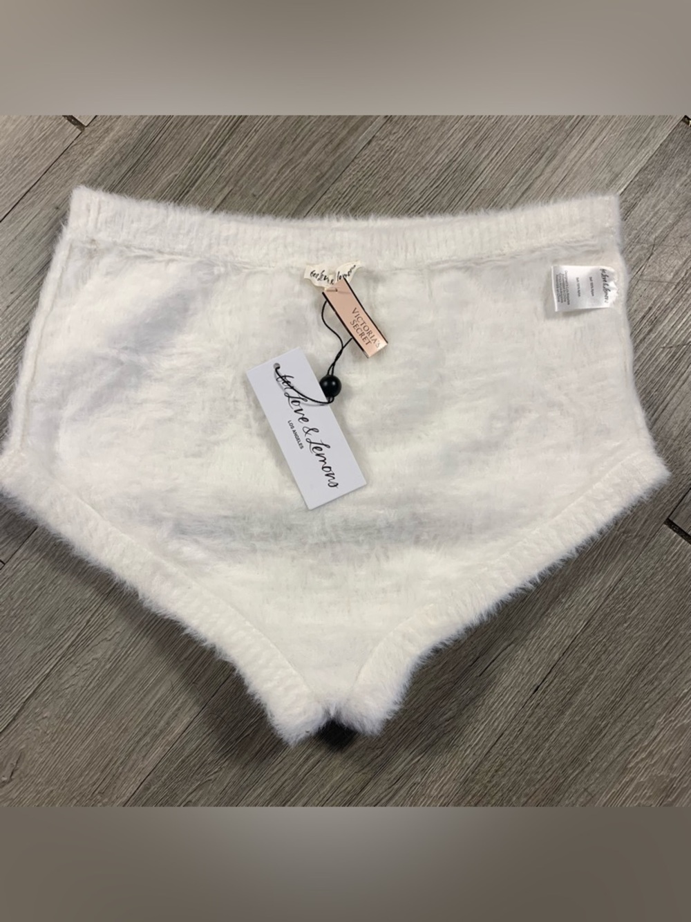 For Love And Lemons Fiona Sleep Shorts NWT Victoria’s Secret Cream Size XL - Picture 4 of 7
